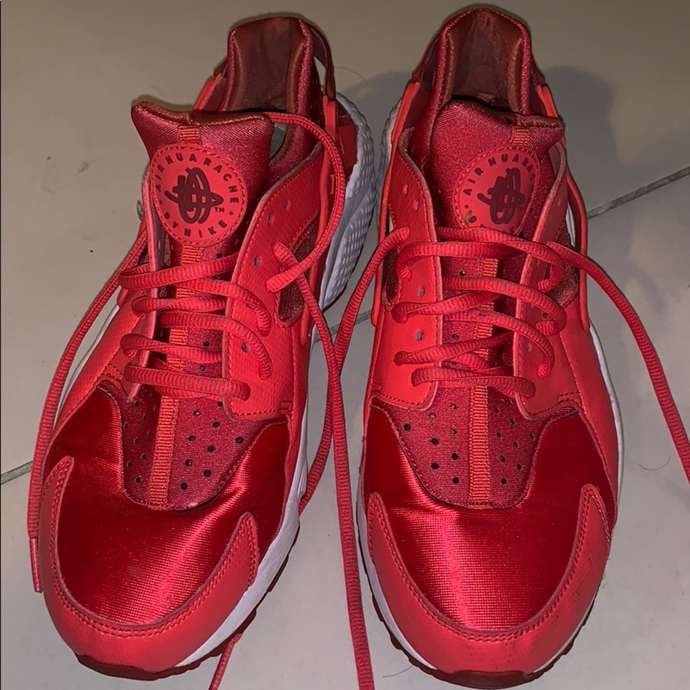 Coral & Red Huarache Nike Sneaker